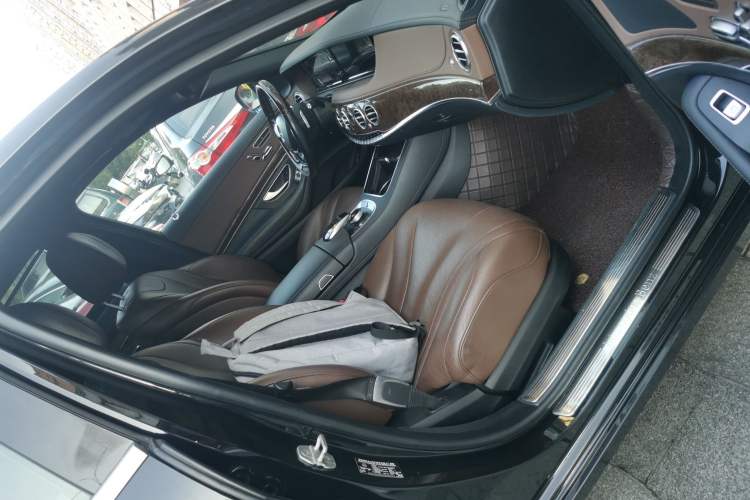 Used Mercedes-Benz S-Class 2017 S 320 L Business Model Right Front Seat