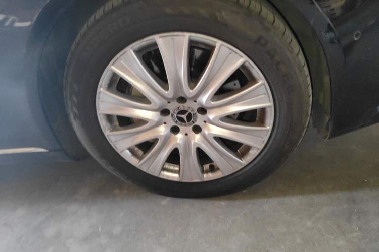 Used Mercedes-Benz S-Class 2017 S 320 L Business Model Right Front Wheel Hub