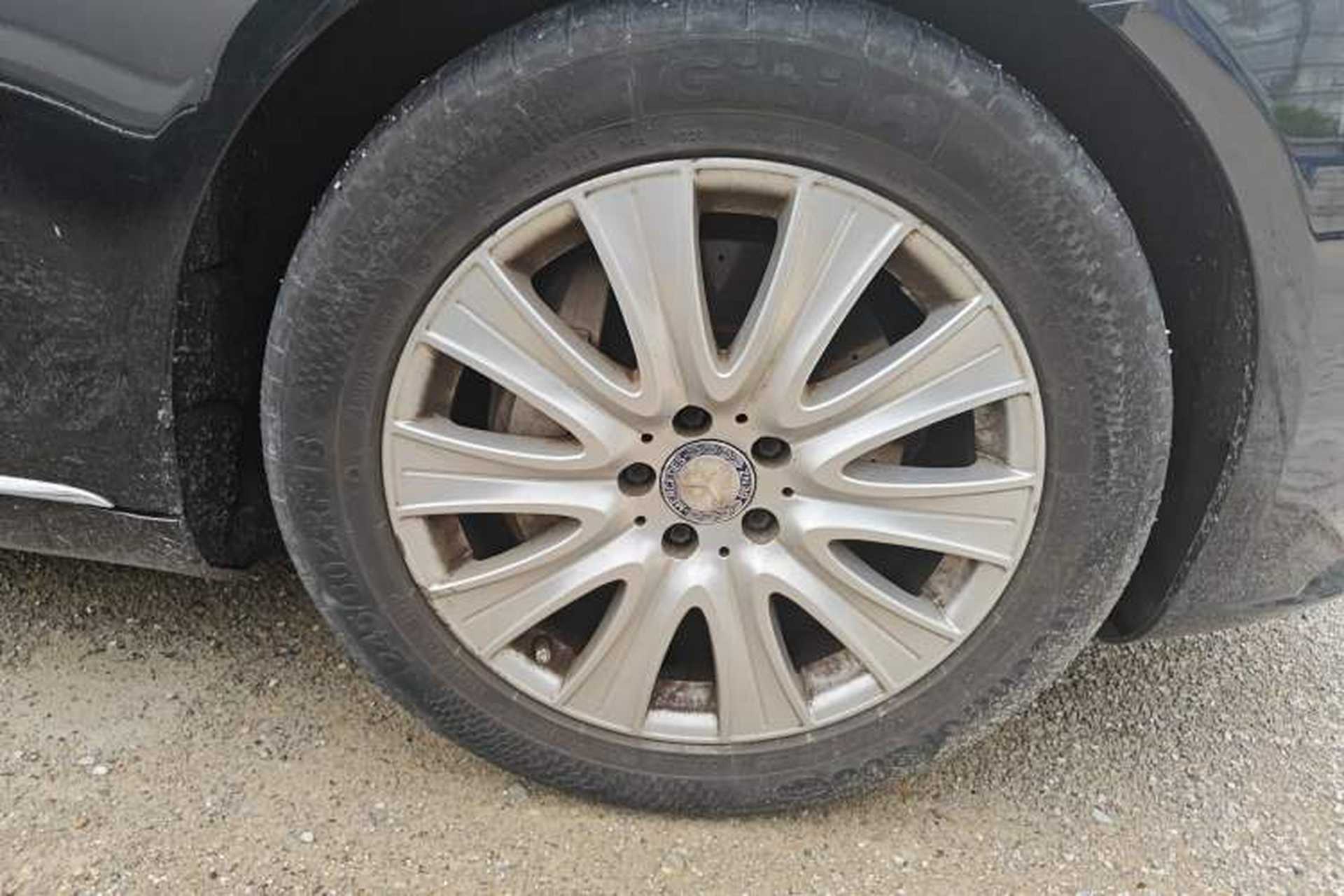 Used Mercedes-Benz S-Class 2017 S 320 L Business Model Right Front Wheel Hub