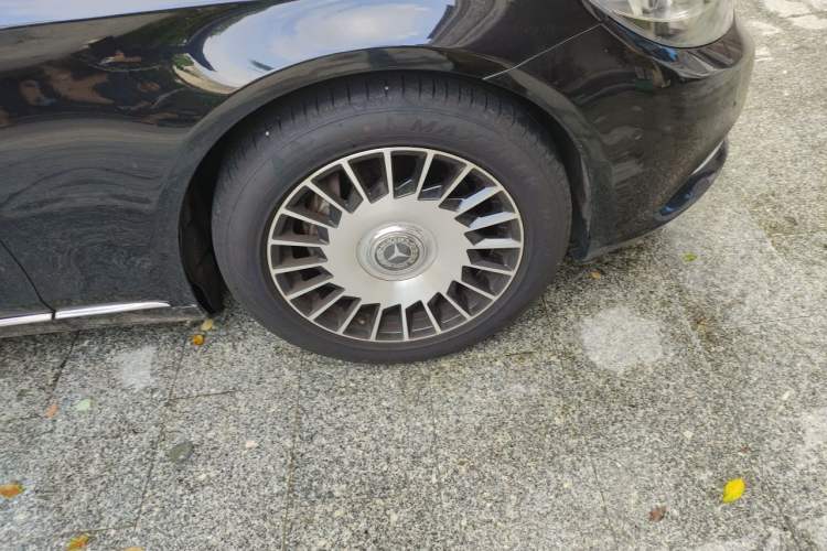 Used Mercedes-Benz S-Class 2017 S 320 L Business Model Right Front Wheel Hub