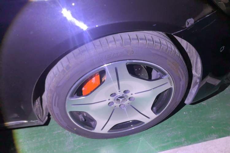 Used Mercedes-Benz S-Class 2017 S 320 L Business Model Right Front Wheel Hub