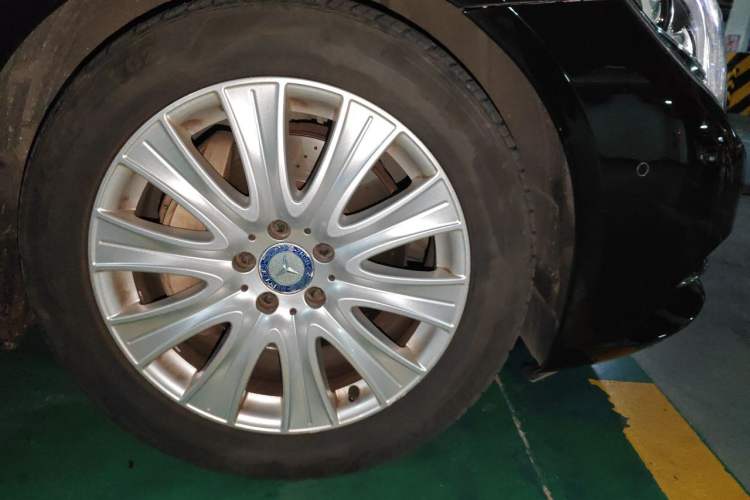 Used Mercedes-Benz S-Class 2017 S 320 L Business Model Right Front Wheel Hub