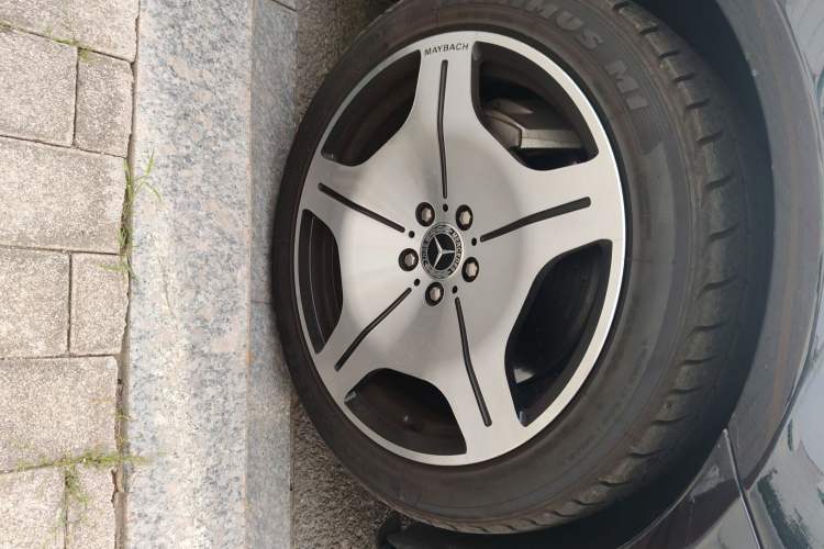 Used Mercedes-Benz S-Class 2017 S 400 L 4MATIC Right Front Wheel Hub