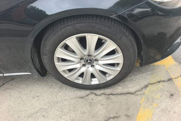 Used Mercedes-Benz S-Class 2017 S 320 L Business Model Right Front Wheel Hub