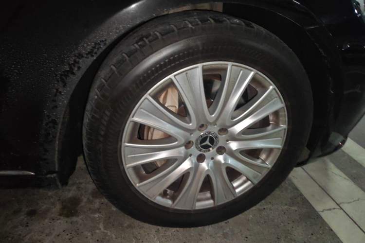 Used Mercedes-Benz S-Class 2017 S 320 L Business Model Right Front Wheel Hub