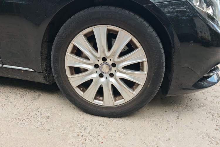 Used Mercedes-Benz S-Class 2017 S 320 L Business Model Right Front Wheel Hub