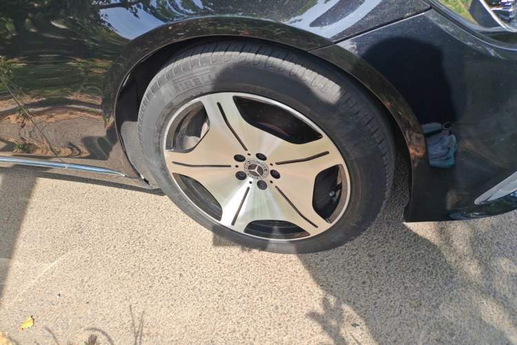 Used Mercedes-Benz S-Class 2017 S 320 L Business Upgrade Edition Right Front Wheel Hub