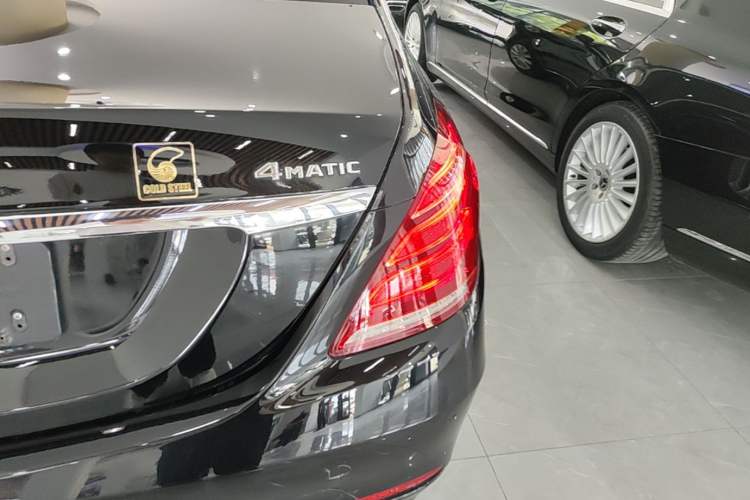Used Mercedes-Benz S-Class 2017 S 320 L Business Model Right Rear Taillight