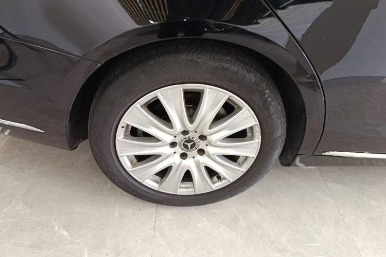 Used Mercedes-Benz S-Class 2017 S 320 L Business Model Right Rear Wheel Hub