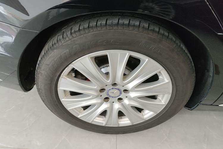 Used Mercedes-Benz S-Class 2017 S 320 L Business Model Right Rear Wheel Hub