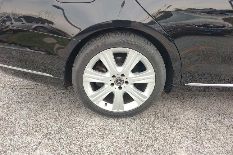 Used Mercedes-Benz S-Class 2017 S 400 L Right Rear Wheel Hub