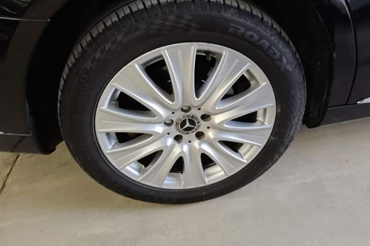 Used Mercedes-Benz S-Class 2017 S 320 L Business Model Right Rear Wheel Hub