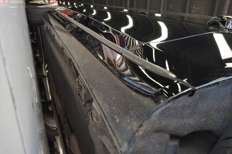 Used Mercedes-Benz S-Class 2017 S 320 L Luxury Model Right Side Sill