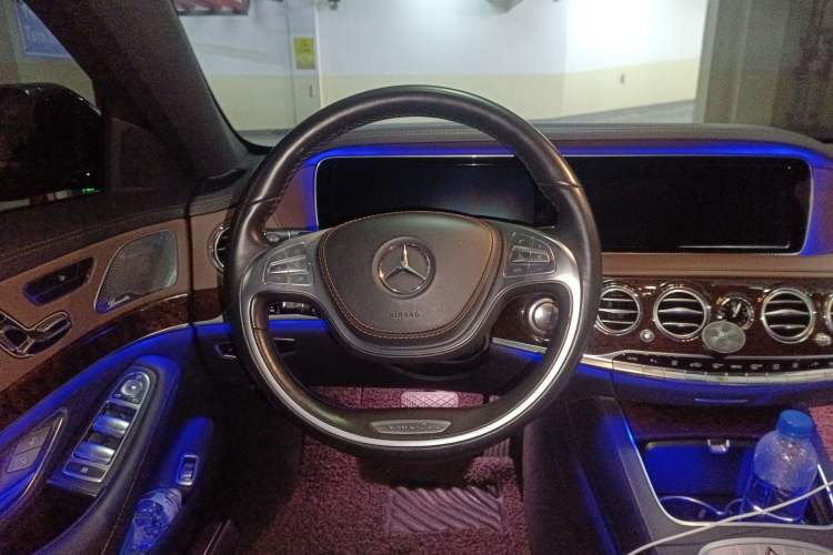 Used Mercedes-Benz S-Class 2017 S 320 L Business Model Steering Wheel