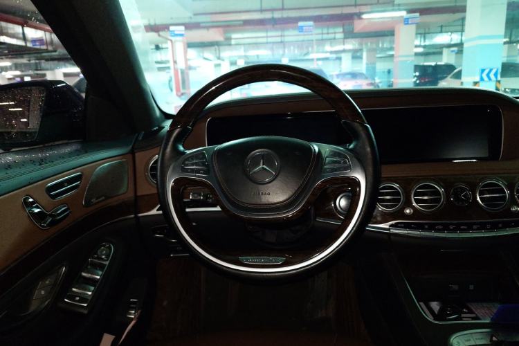 Used Mercedes-Benz S-Class 2017 S 320 L Business Model Steering Wheel