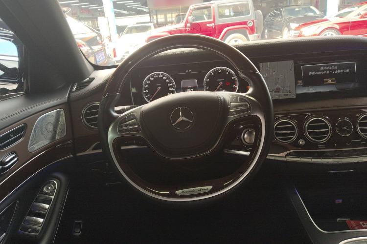 Used Mercedes-Benz S-Class 2017 S 320 L Luxury Model Steering Wheel
