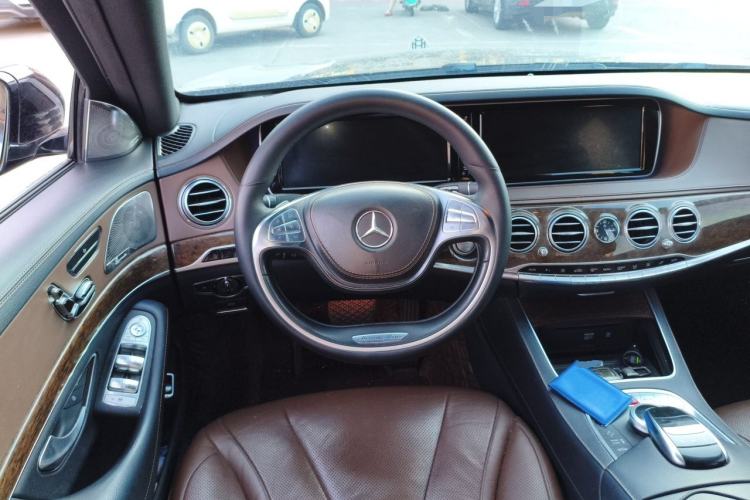 Used Mercedes-Benz S-Class 2017 S 320 L Business Model Steering Wheel