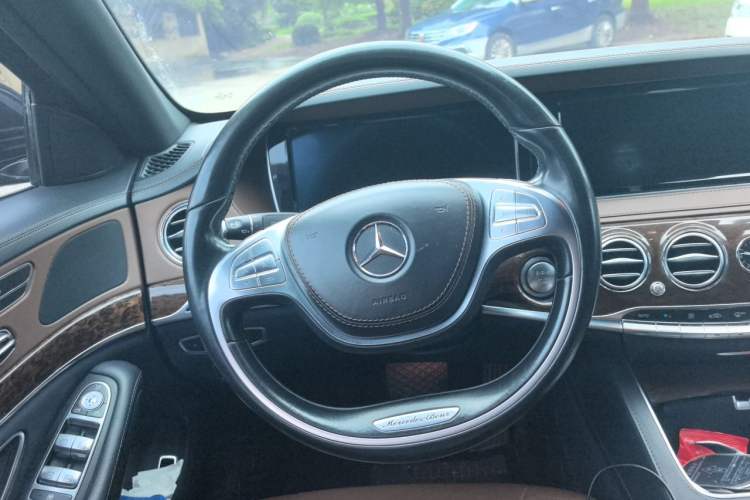 Used Mercedes-Benz S-Class 2017 S 320 L Business Model Steering Wheel