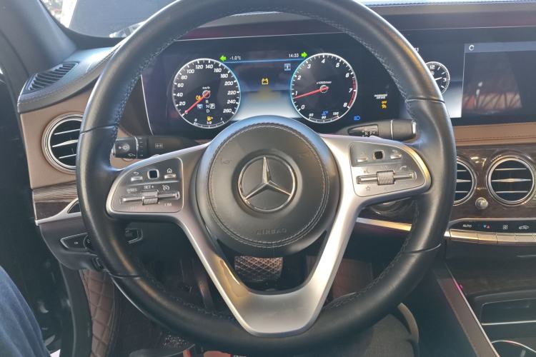 Used Mercedes-Benz S-Class 2017 S 320 L Business Model Steering Wheel