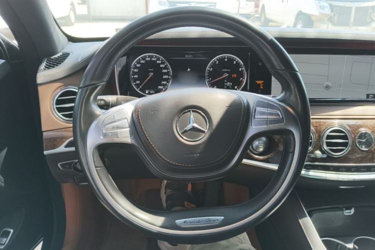 Used Mercedes-Benz S-Class 2017 S 320 L Business Model Steering Wheel