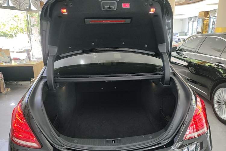 Used Mercedes-Benz S-Class 2017 S 320 L Business Model Trunk