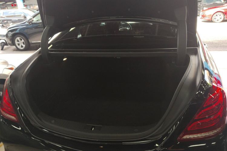 Used Mercedes-Benz S-Class 2017 S 320 L Luxury Model Trunk