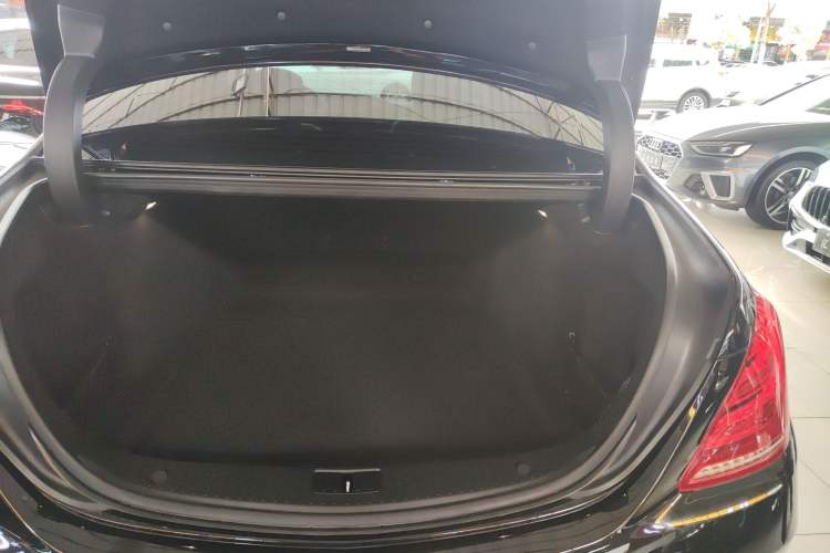 Used Mercedes-Benz S-Class 2017 S 320 L Business Model Trunk