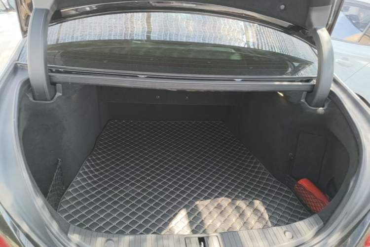 Used Mercedes-Benz S-Class 2017 S 320 L Business Model Trunk
