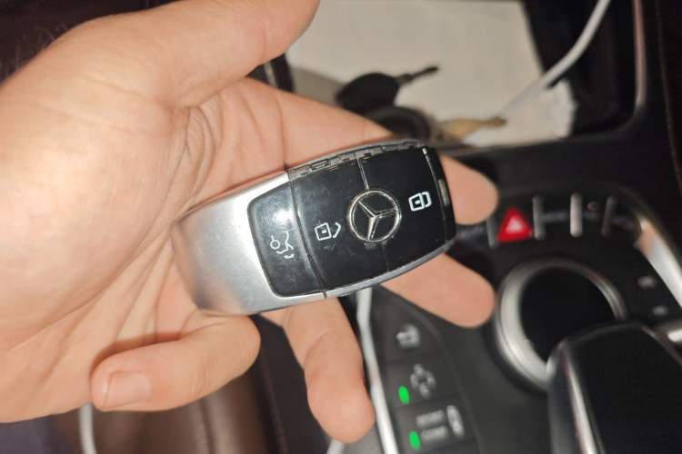 Used Mercedes-Benz S-Class 2017 S 320 L Business Model Vehicle Key