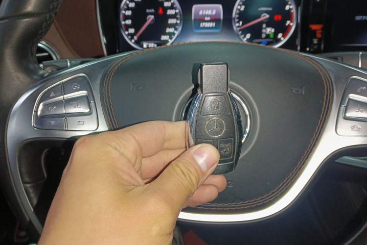 Used Mercedes-Benz S-Class 2017 S 320 L Business Model Vehicle Key