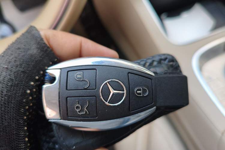 Used Mercedes-Benz S-Class 2017 S 320 L Business Model Vehicle Key
