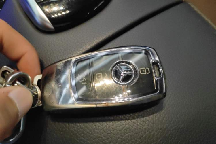 Used Mercedes-Benz S-Class 2017 S 320 L Business Model Vehicle Key