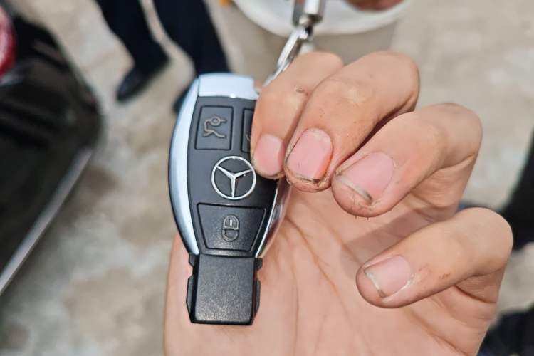 Used Mercedes-Benz S-Class 2017 S 320 L Luxury Model Vehicle Key