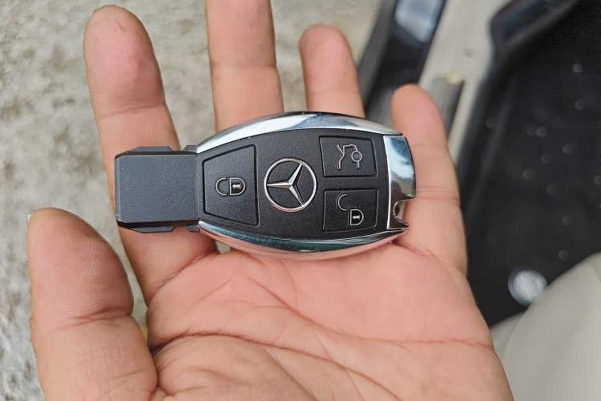 Used Mercedes-Benz S-Class 2017 S 320 L Business Model Vehicle Key