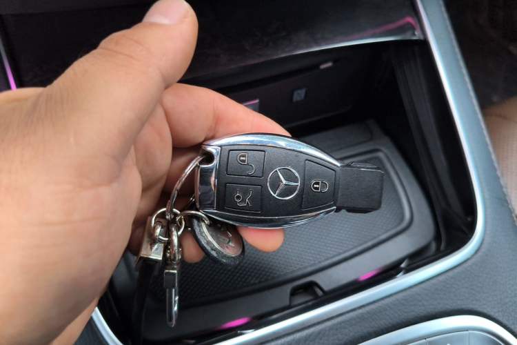 Used Mercedes-Benz S-Class 2017 S 400 L 4MATIC Vehicle Key