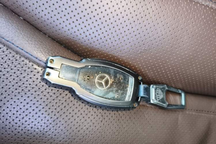 Used Mercedes-Benz S-Class 2017 S 320 L Business Model Vehicle Key