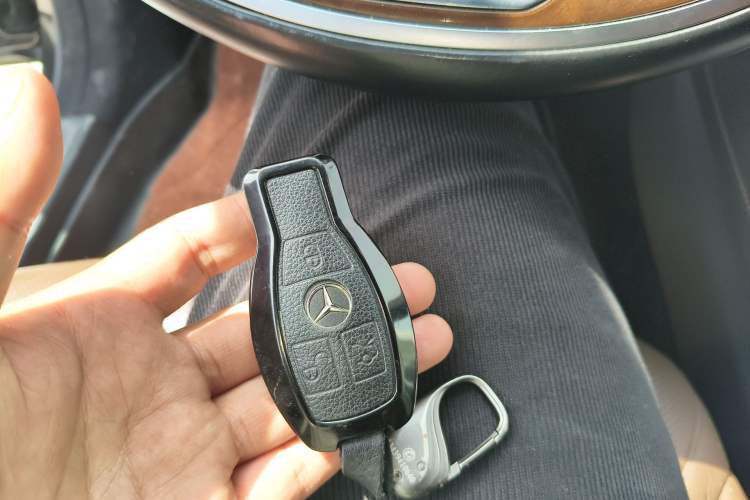 Used Mercedes-Benz S-Class 2017 S 320 L Luxury Model Vehicle Key