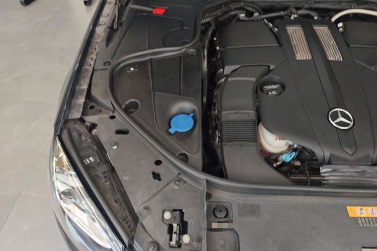 Used Mercedes-Benz S-Class 2017 S 320 L Business Model Engine Bay Right