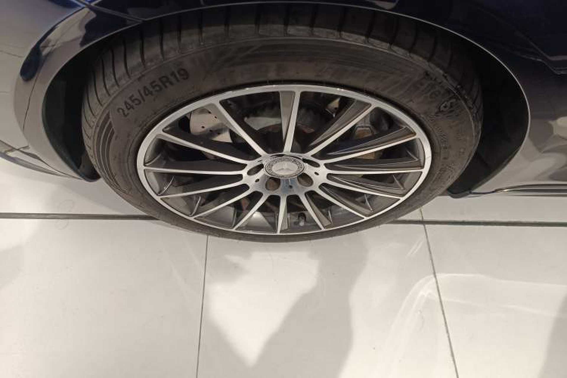 Used Mercedes-Benz S-Class 2017 S 400 L Left Front Wheel Hub