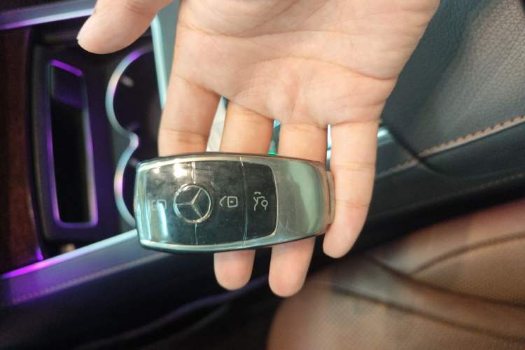 Used Mercedes-Benz S-Class 2017 S 320 L Business Model Vehicle Key