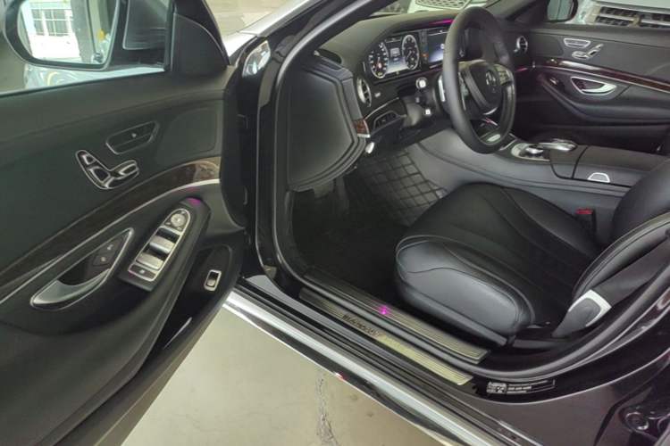 Used Mercedes-Benz S-Class 2017 S 320 L Business Model Driver Seat