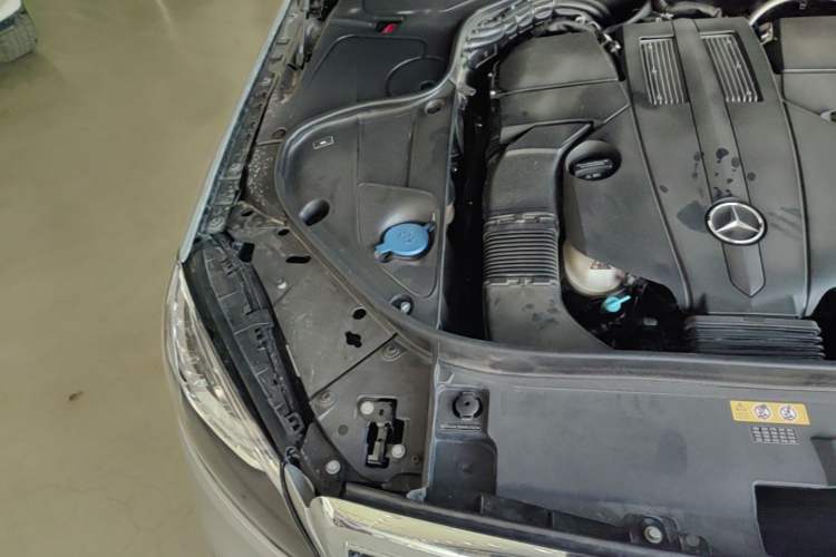 Used Mercedes-Benz S-Class 2017 S 320 L Business Model Engine Bay Right