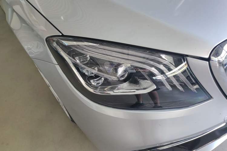 Used Mercedes-Benz S-Class 2017 S 320 L Business Model Right Front Headlight