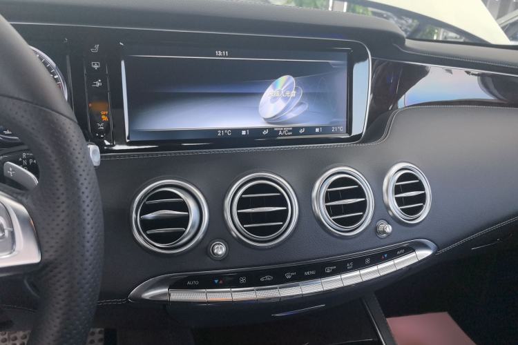 Used Mercedes-Benz S-Class 2017 S 500 4MATIC Coupe Audio And AC Panel