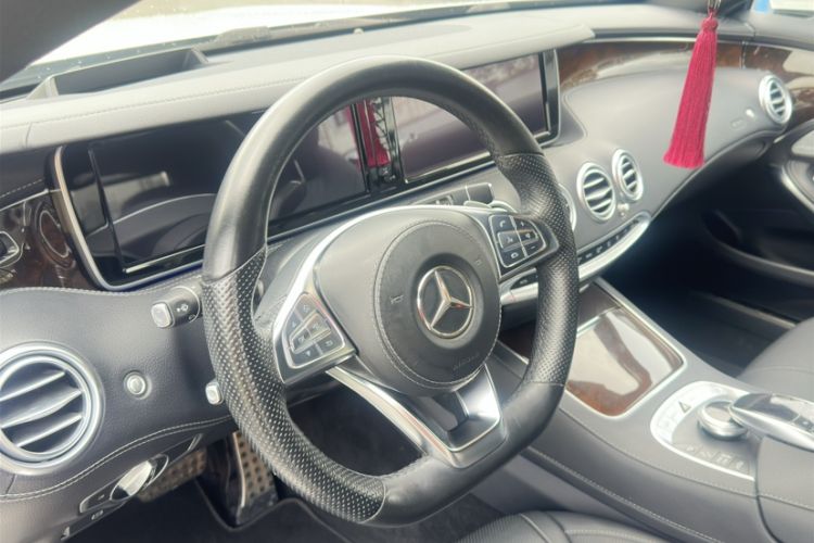 Used Mercedes-Benz S-Class 2017 S 400 4MATIC Coupe Interior 1