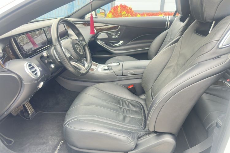 Used Mercedes-Benz S-Class 2017 S 400 4MATIC Coupe Interior 3
