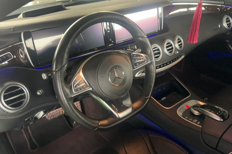 Used Mercedes-Benz S-Class 2017 S 400 4MATIC Coupe Steering Wheel