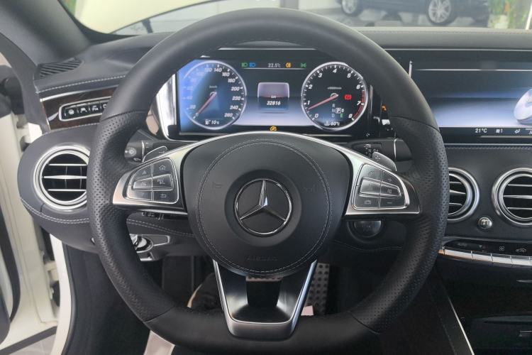 Used Mercedes-Benz S-Class 2017 S 500 4MATIC Coupe Steering Wheel
