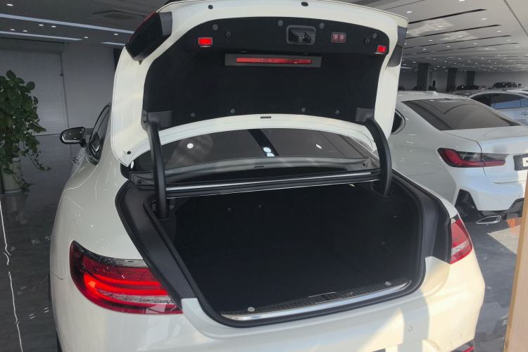 Used Mercedes-Benz S-Class 2017 S 500 4MATIC Coupe Trunk