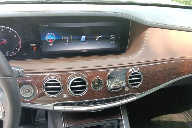 Used Mercedes-Benz S-Class 2018 S 320 L Audio And AC Panel